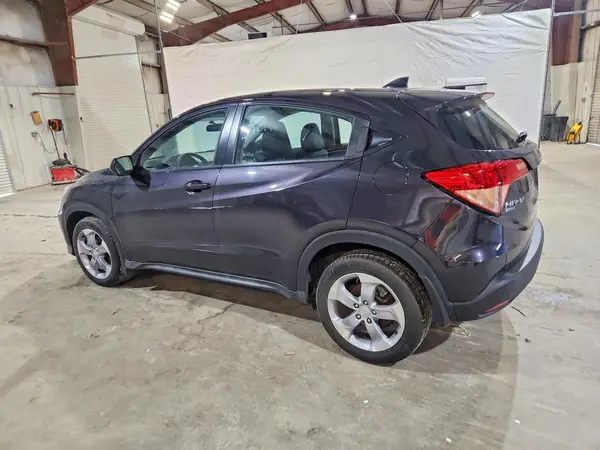3CZRU6H37JM705867 2018 HONDA HR-V - Image 2