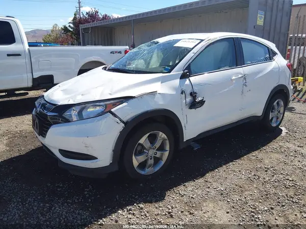 3CZRU6H37JM706842 2018 HONDA HR-V - Image 2