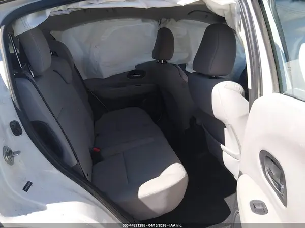 3CZRU6H37JM706842 2018 HONDA HR-V - Image 8