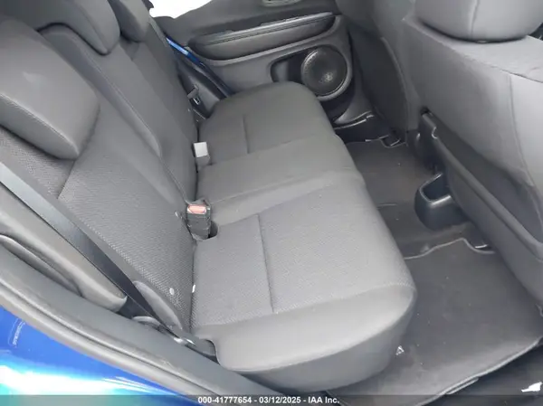 3CZRU6H37JM712432 2018 HONDA HR-V - Image 8