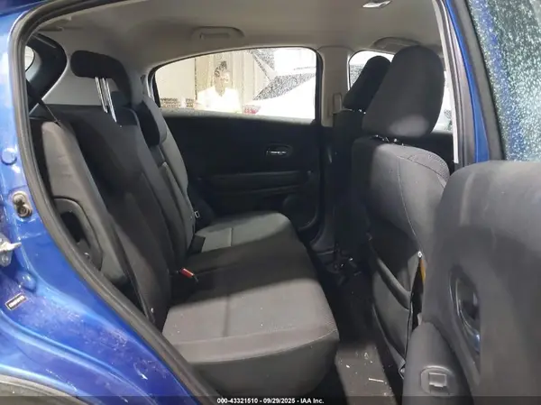3CZRU6H37JM713726 2018 HONDA HR-V - Image 8
