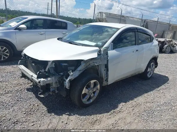 3CZRU6H37JM717162 2018 HONDA HR-V - Image 2