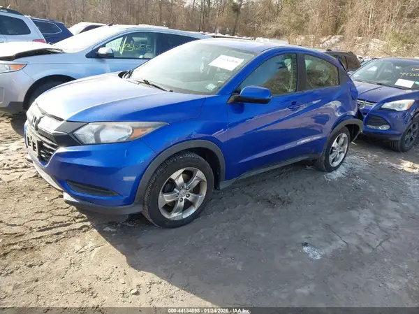 3CZRU6H37JM724337 2018 HONDA HR-V - Image 2