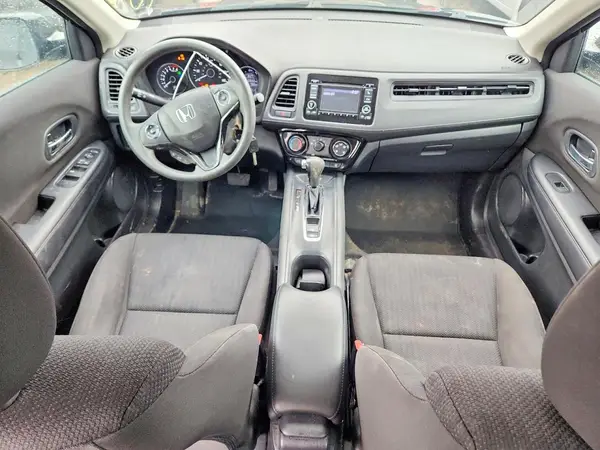 3CZRU6H37JM729926 2018 HONDA HR-V - Image 8