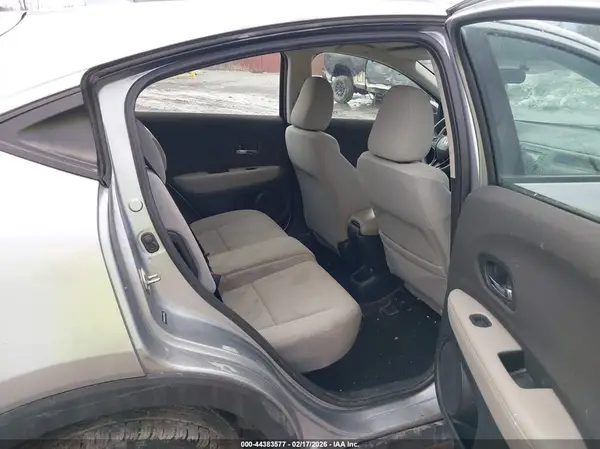 3CZRU6H37KG700863 2019 HONDA HR-V - Image 8