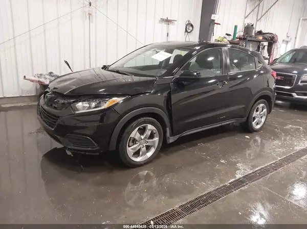 3CZRU6H37KG703892 2019 HONDA HR-V - Image 2