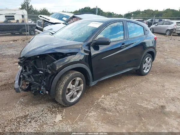 3CZRU6H37KG706839 2019 HONDA HR-V - Image 2