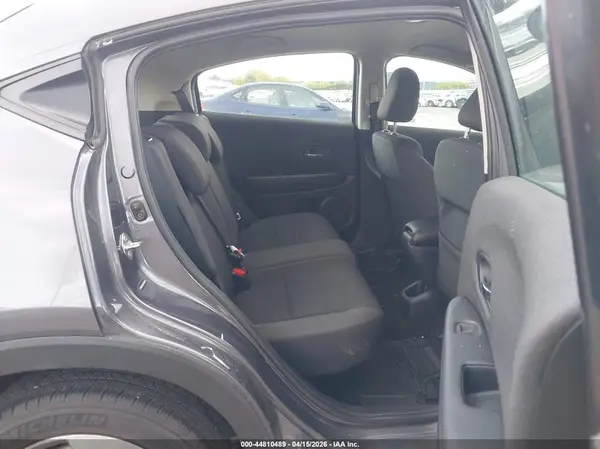 3CZRU6H37KG708610 2019 HONDA HR-V - Image 8