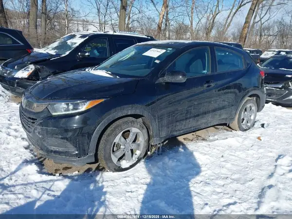3CZRU6H37KG712592 2019 HONDA HR-V - Image 2