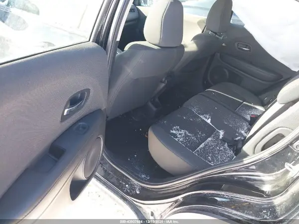 3CZRU6H37KG712592 2019 HONDA HR-V - Image 8