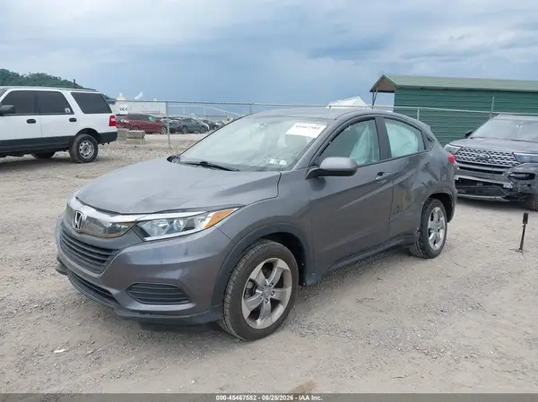 3CZRU6H37KG725570 2019 HONDA HR-V - Image 2