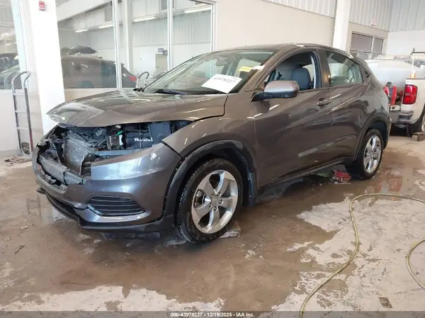 3CZRU6H37KG726055 2019 HONDA HR-V - Image 2