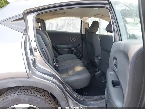 3CZRU6H37KG727402 2019 HONDA HR-V - Image 8