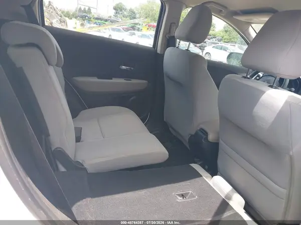 3CZRU6H37KM743746 2019 HONDA HR-V - Image 8