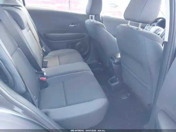 3CZRU6H37LG701058 2020 HONDA HR-V - Image 8