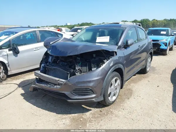 3CZRU6H37LM722462 2020 HONDA HR-V - Image 2