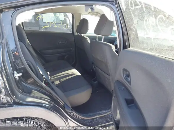 3CZRU6H37MM105242 2021 HONDA HR-V - Image 8