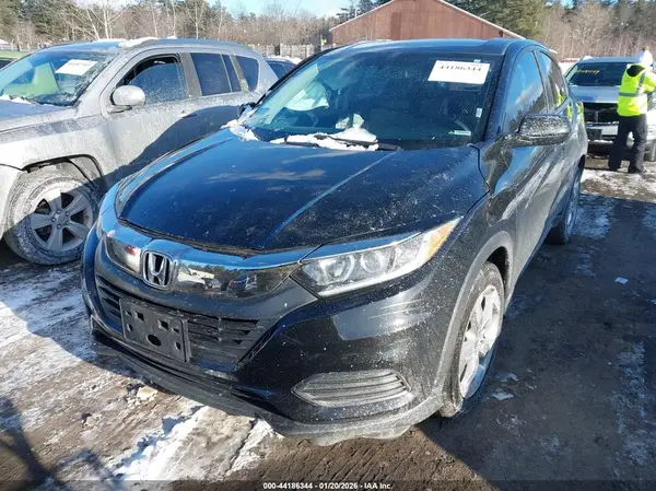 3CZRU6H37MM701354 2021 HONDA HR-V - Image 2