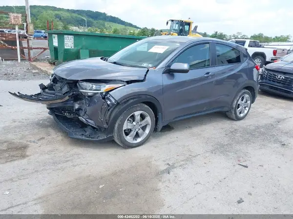 3CZRU6H37MM732054 2021 HONDA HR-V - Image 2