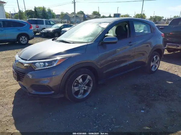3CZRU6H37MM733415 2021 HONDA HR-V - Image 2