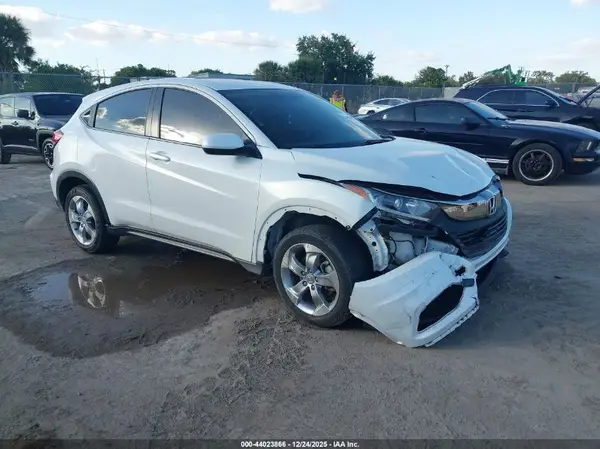 3CZRU6H37MM738047 2021 HONDA HR-V - Image 1