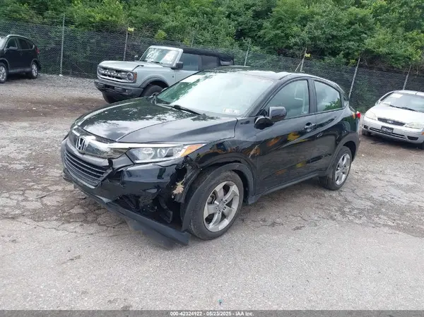 3CZRU6H37MM739568 2021 HONDA HR-V - Image 2