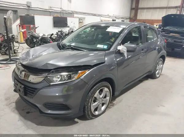 3CZRU6H37MM747024 2021 HONDA HR-V - Image 2