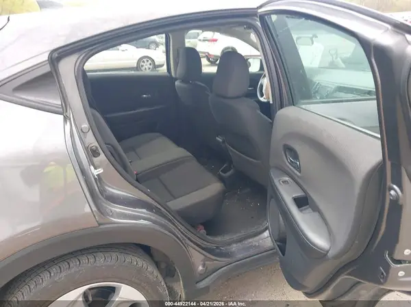 3CZRU6H37MM755253 2021 HONDA HR-V - Image 8