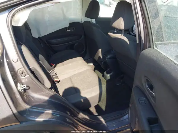 3CZRU6H37MM756225 2021 HONDA HR-V - Image 8