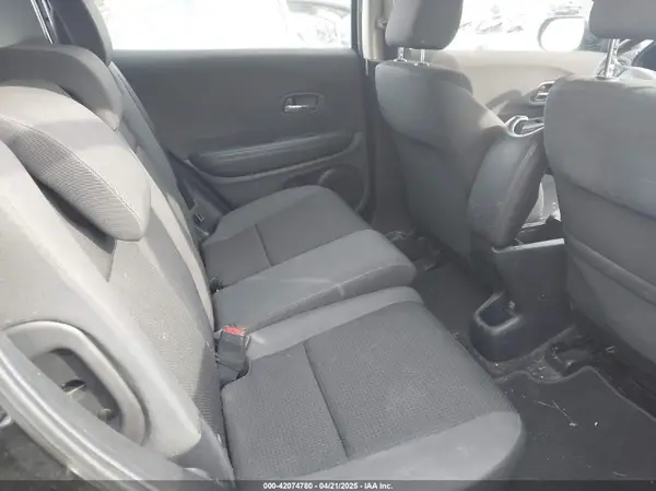 3CZRU6H37NM735733 2022 HONDA HR-V - Image 8