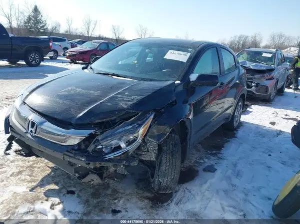3CZRU6H37NM736350 2022 HONDA HR-V - Image 2