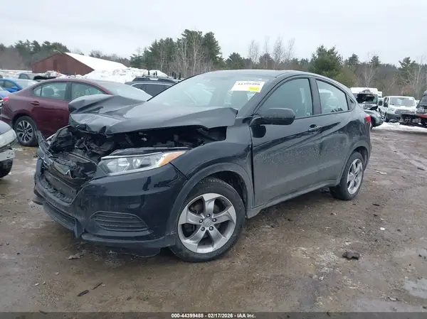 3CZRU6H37NM736574 2022 HONDA HR-V - Image 2