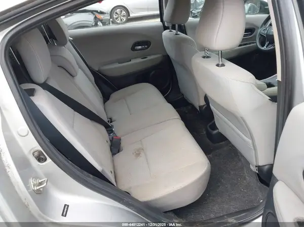 3CZRU6H38GM752821 2016 HONDA HR-V - Image 8