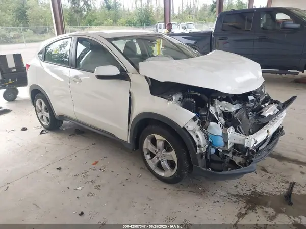 3CZRU6H38GM755038 2016 HONDA HR-V - Image 1