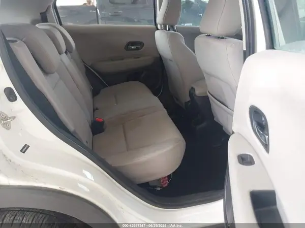 3CZRU6H38GM755038 2016 HONDA HR-V - Image 8
