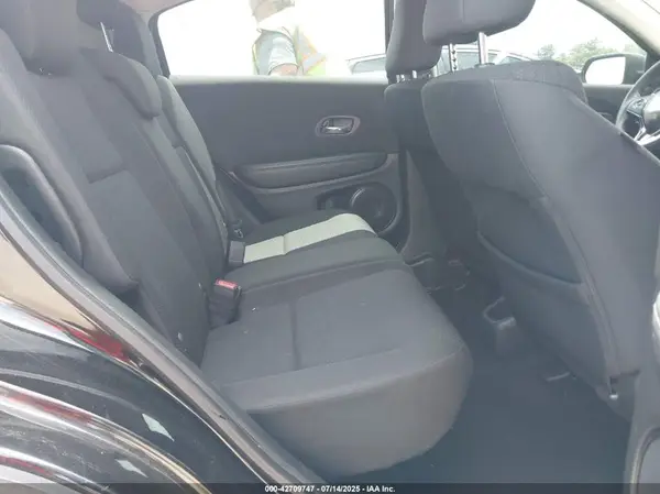 3CZRU6H38GM758411 2016 HONDA HR-V - Image 8