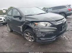 3CZRU6H38HG700654 2017 HONDA HR-V