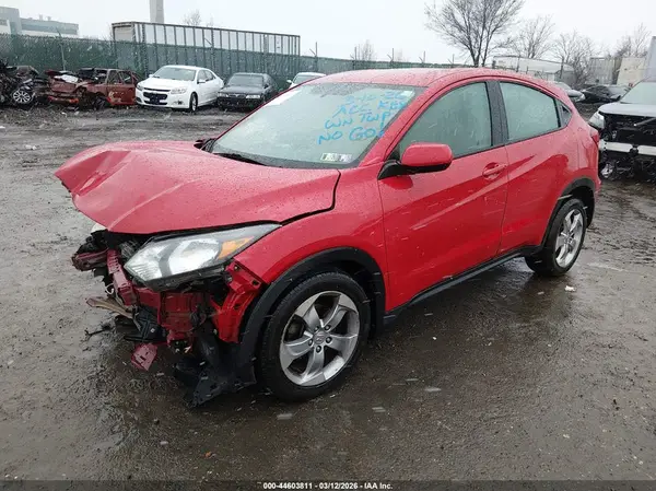 3CZRU6H38HG702341 2017 HONDA HR-V - Image 2