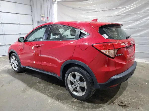 3CZRU6H38HG703991 2017 HONDA HR-V - Image 2