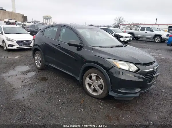 3CZRU6H38HG710083 2017 HONDA HR-V - Image 1