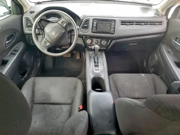 3CZRU6H38HM702048 2017 HONDA HR-V - Image 8