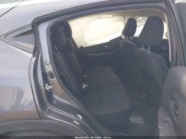 3CZRU6H38HM702678 2017 HONDA HR-V - Image 8
