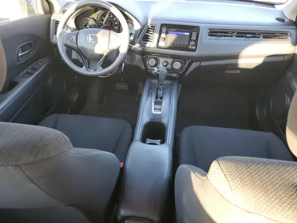 3CZRU6H38HM704852 2017 HONDA HR-V - Image 8