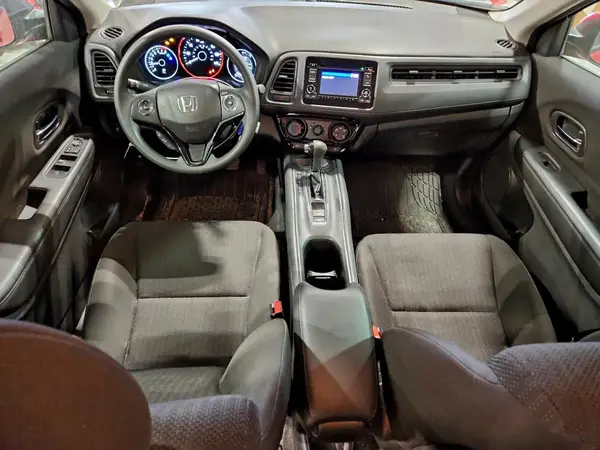 3CZRU6H38HM705015 2017 HONDA HR-V - Image 8