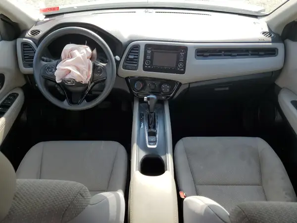 3CZRU6H38HM723806 2017 HONDA HR-V - Image 8