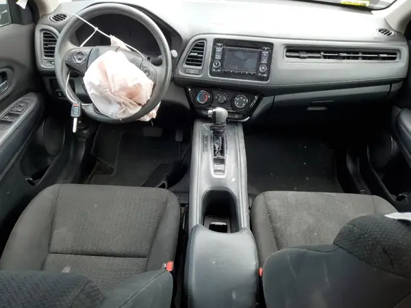 3CZRU6H38HM729590 2017 HONDA HR-V - Image 8
