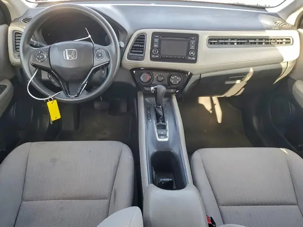 3CZRU6H38HM729816 2017 HONDA HR-V - Image 8