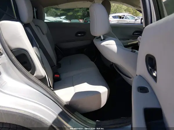 3CZRU6H38JG700241 2018 HONDA HR-V - Image 8