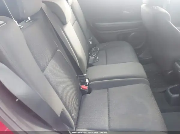 3CZRU6H38JG700417 2018 HONDA HR-V - Image 8