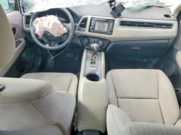 3CZRU6H38JG701776 2018 HONDA HR-V - Image 8